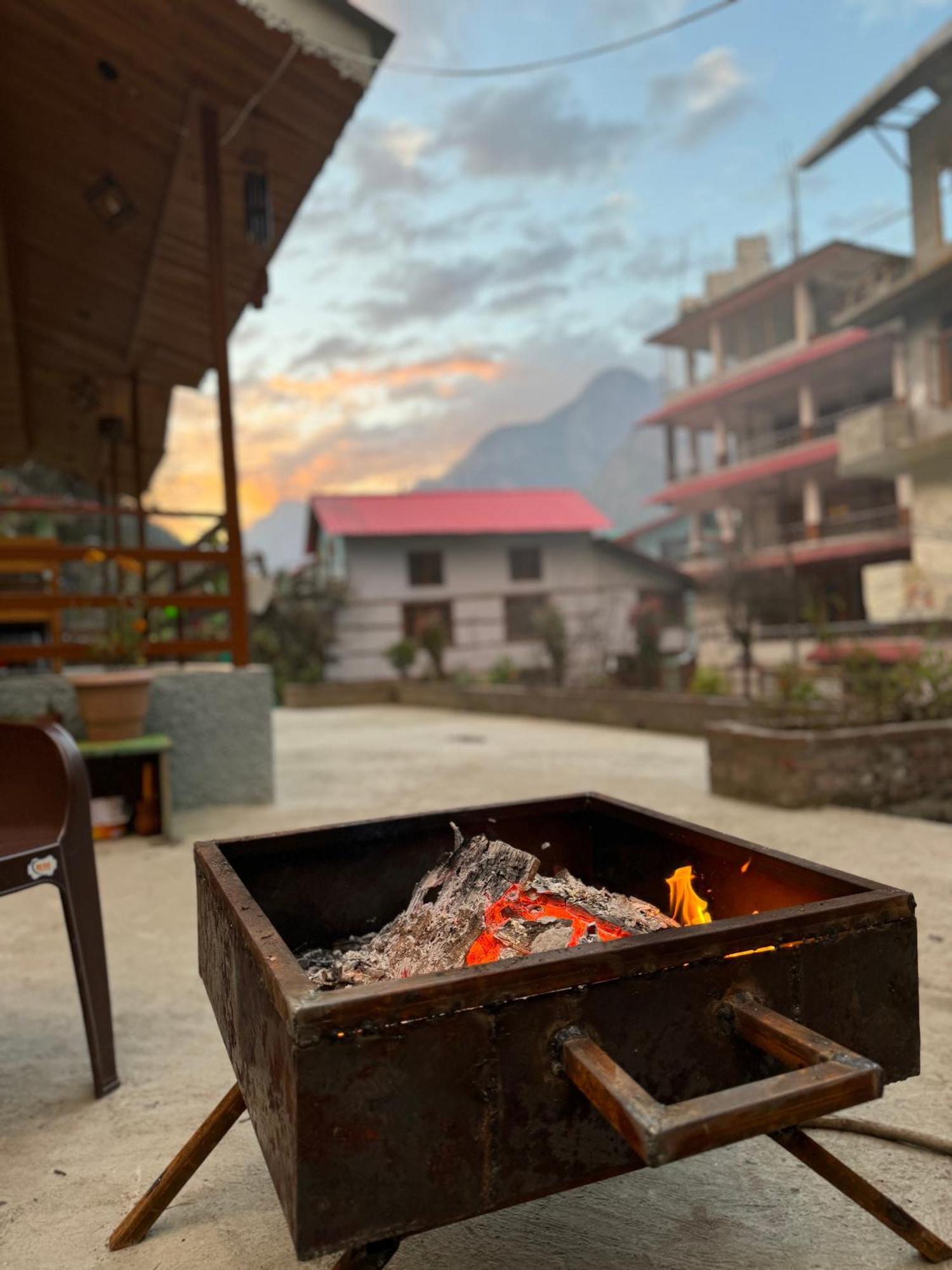 Delight Homestay Kasol Exterior photo